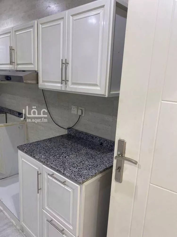 Floor for Sale in Riyadh Okaz 21
