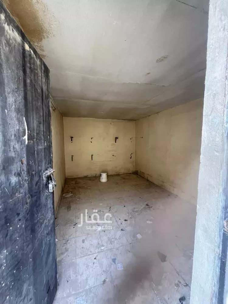عمارة للإيجار في شارع علي بن الغدير, حي الخالدية, مدينة الرياض, منطقة الرياض 12