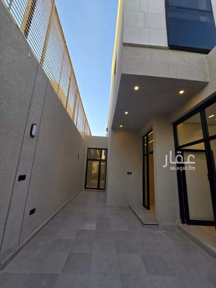فيلا للبيع في شارع ثابت بن النعمان, حي السويدي الغربي, مدينة الرياض, منطقة الرياض صورة 3