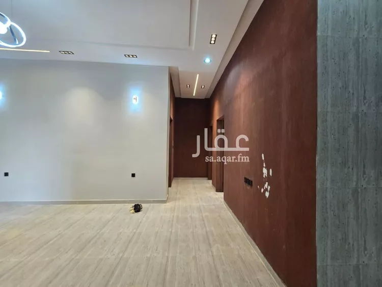 Floor for Sale in Riyadh Tuwaiq 8