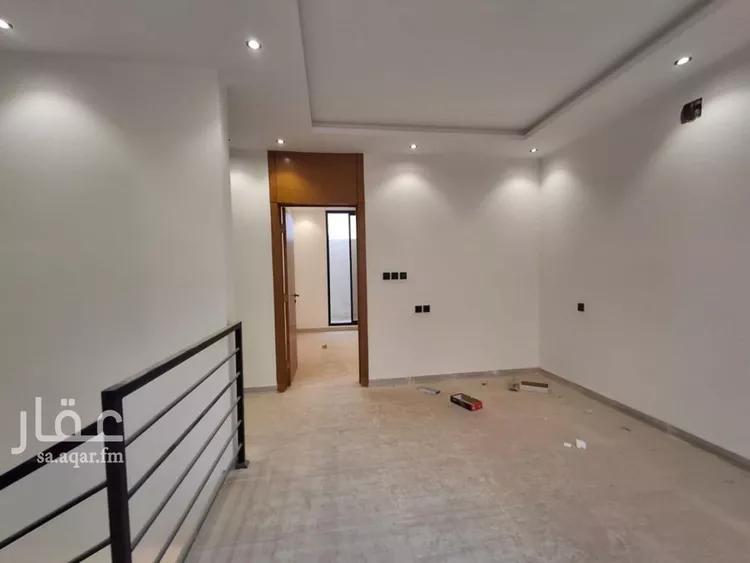 فيلا للبيع في شارع عبدالعزيز القاضي, حي عكاظ, مدينة الرياض, منطقة الرياض صورة 3