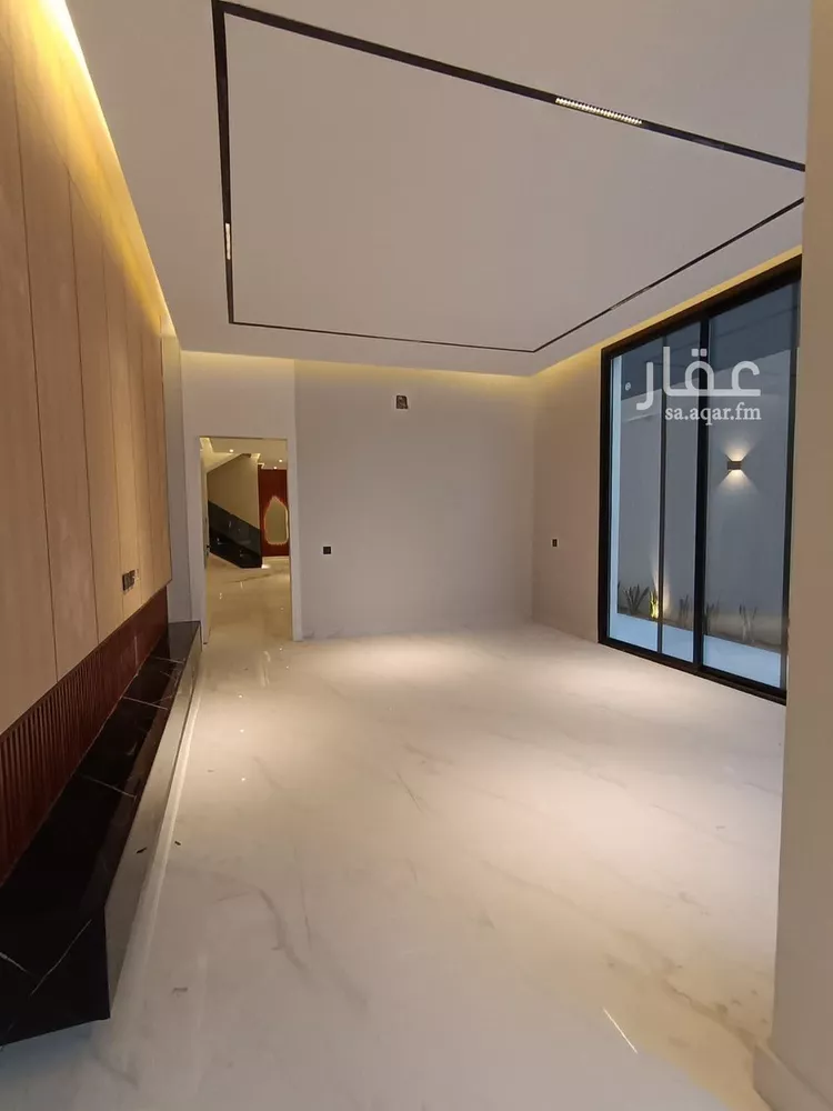 فيلا للبيع في شارع عبدالعزيز الربيعه, حي عكاظ, مدينة الرياض, منطقة الرياض صورة 4