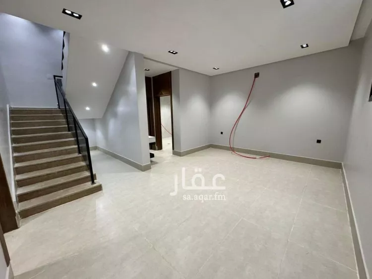 Villa for Sale in Riyadh Okaz 17