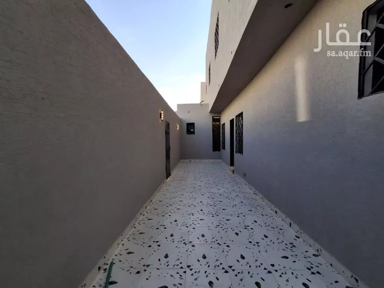 دور للبيع في شارع جبل الحواطب, حي بدر, مدينة الرياض, منطقة الرياض صورة 3