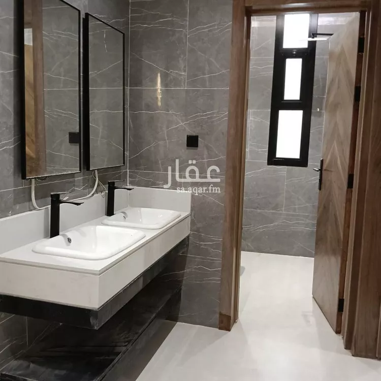 دور للبيع في شارع محمد بن جريج, حي طويق, مدينة الرياض, منطقة الرياض صورة 2