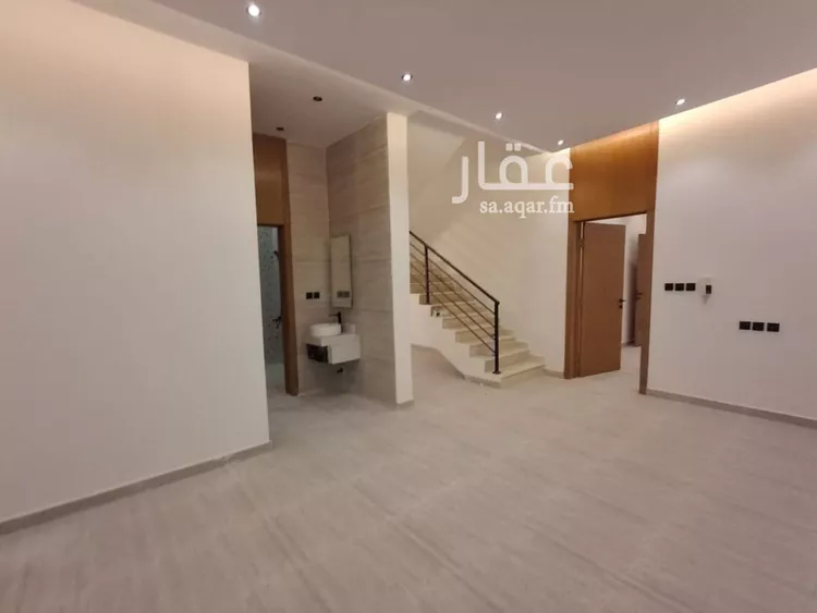 فيلا للبيع في شارع عبدالعزيز القاضي, حي عكاظ, مدينة الرياض, منطقة الرياض صورة 5