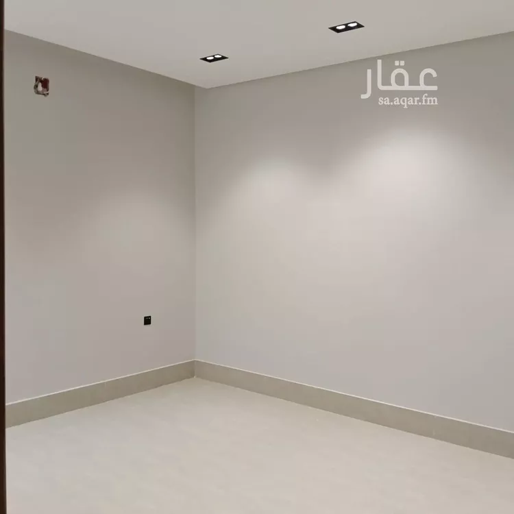 Floor for Sale in Riyadh Tuwaiq 8