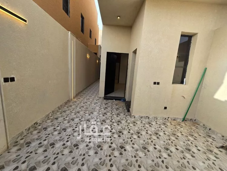 Floor for Sale in Riyadh Tuwaiq صورة 3