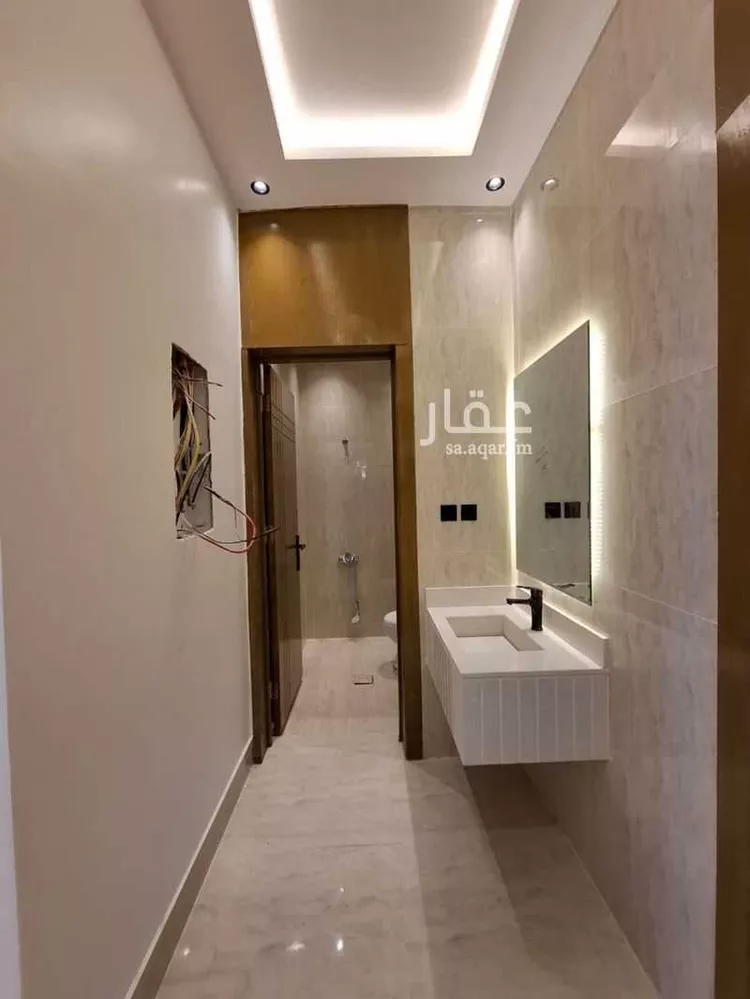 دور للبيع في شارع عبدالرحمن الرازي, حي عكاظ, مدينة الرياض, منطقة الرياض صورة 3