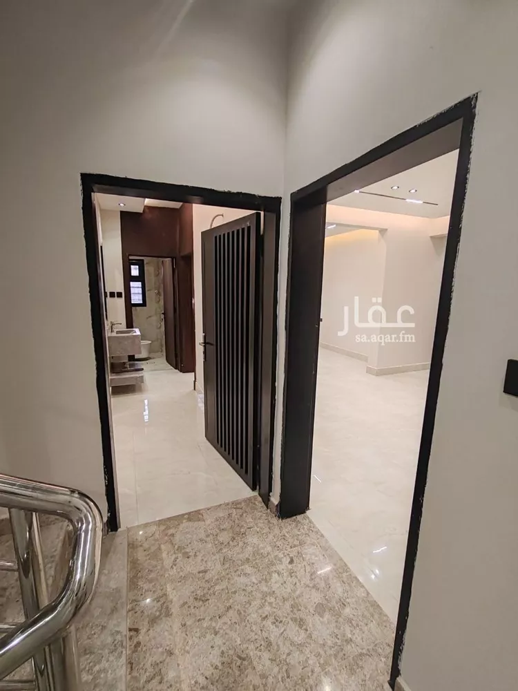 فيلا للبيع في شارع الطارق, حي الرمال, مدينة الرياض, منطقة الرياض صورة 2