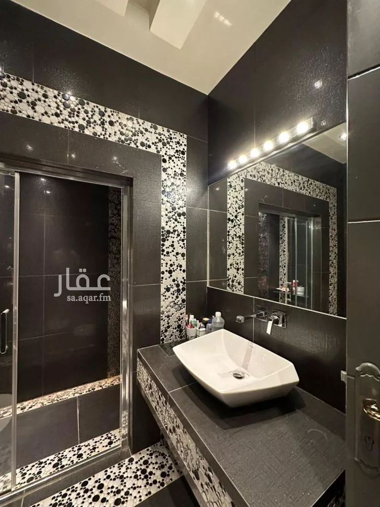 فيلا للإيجار في شارع وادي العمارية, حي حطين, مدينة الرياض, منطقة الرياض صورة 2