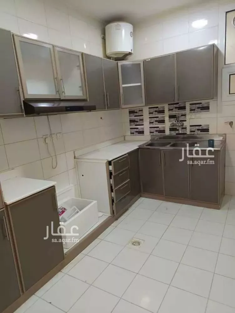 شقة للإيجار في شارع أحمد بن شبانة, حي القيروان, مدينة الرياض, منطقة الرياض