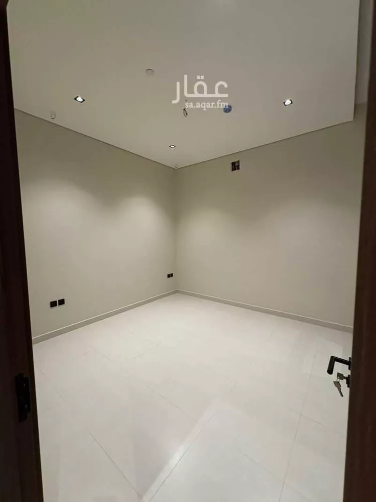 شقة للبيع في شارع الساحل, حي هجر, مدينة الدمام, المنطقة الشرقية صورة 3