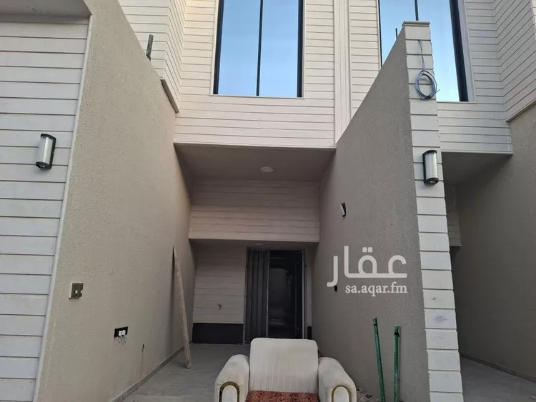 دور للبيع في شارع طريق الامام عبدالله بن سعود بن عبدالعزيز الفرعى, حي القادسية, مدينة الرياض, منطقة الرياض