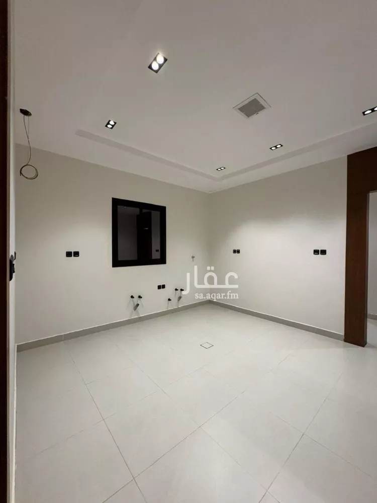 دور للبيع في شارع جبل الصفاح, حي الخليج, مدينة الرياض, منطقة الرياض 9