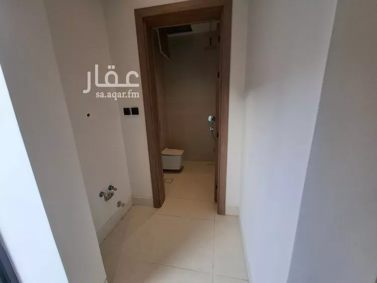 فيلا للبيع في شارع عثمان الشمري, حي الرمال, مدينة الرياض, منطقة الرياض 19