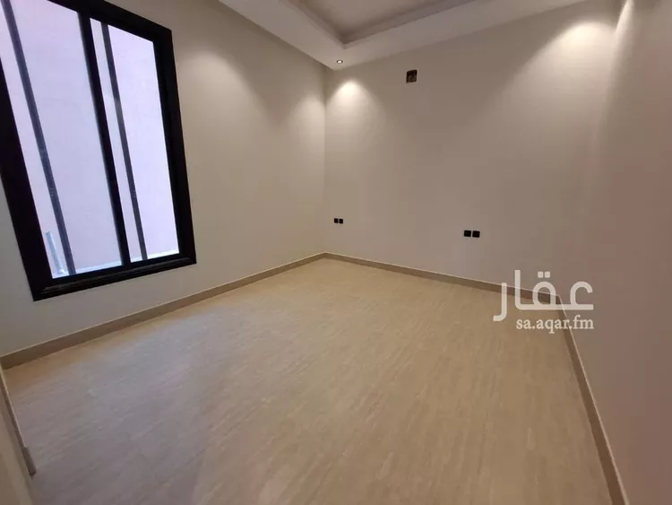 فيلا للبيع في شارع علي بن عبدالكريم, حي إشبيلية, مدينة الرياض, منطقة الرياض 11