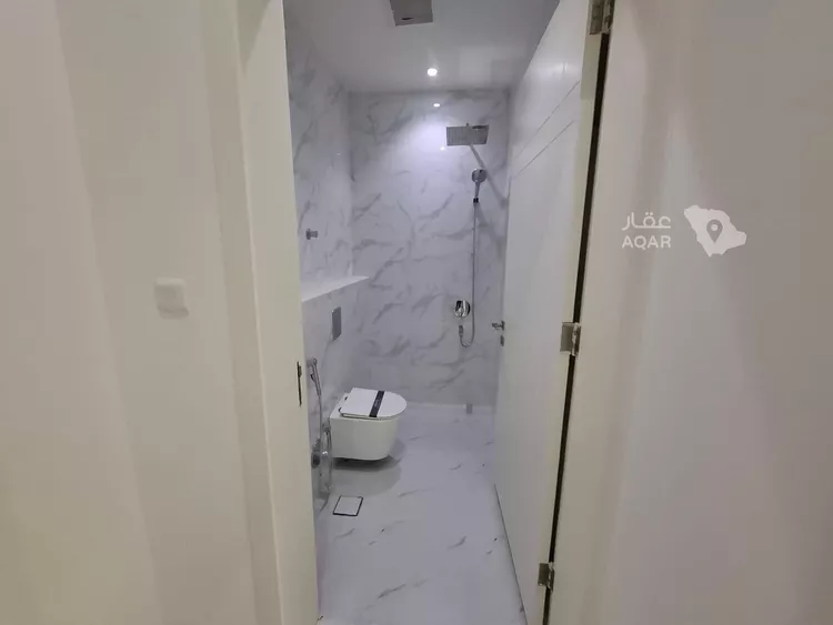 Floor for Sale in Riyadh Al Qadisiyah 19