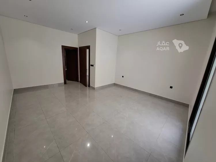 Floor for Sale in Riyadh Al Janadriyah 9