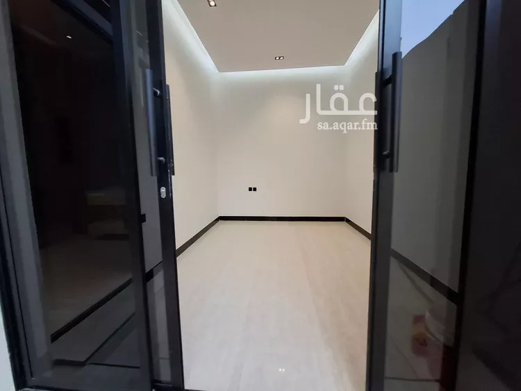 فيلا للبيع في شارع الميدان بن صخر, حي الرمال, مدينة الرياض, منطقة الرياض صورة 5