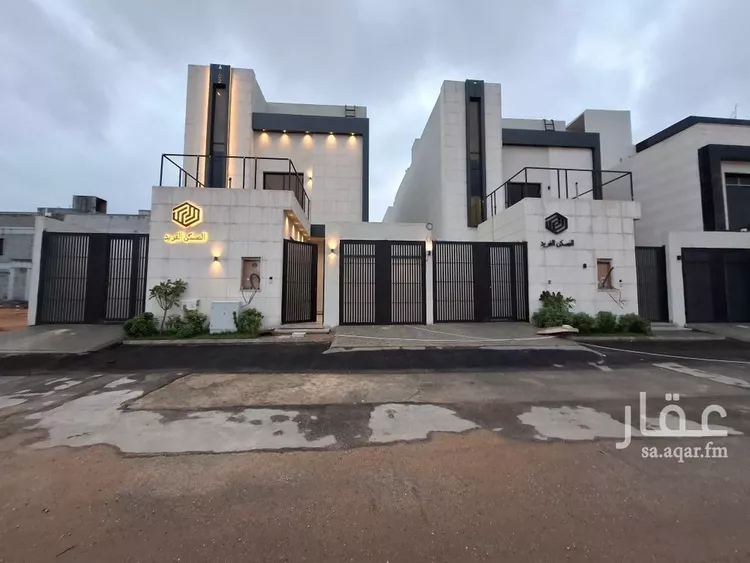 فيلا للبيع في شارع شارع وادي الساحل, حي الرمال, مدينة الرياض, منطقة الرياض