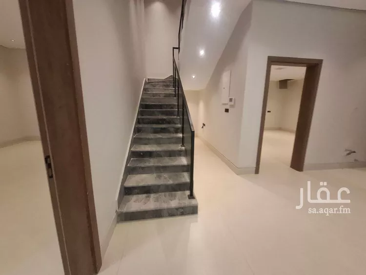 فيلا للبيع في شارع عثمان الشمري, حي الرمال, مدينة الرياض, منطقة الرياض 11