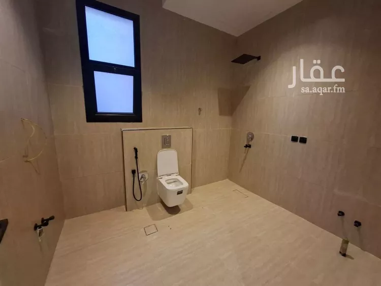 فيلا للبيع في شارع علي بن عبدالكريم, حي إشبيلية, مدينة الرياض, منطقة الرياض 12