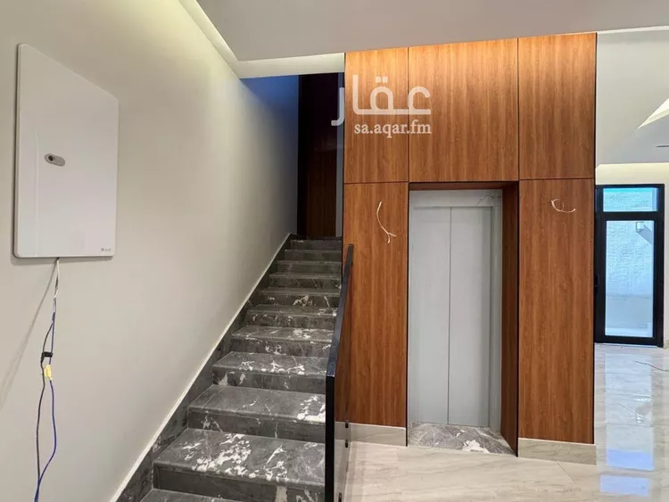 فيلا للبيع في شارع محمد الطائي, حي الرمال, مدينة الرياض, منطقة الرياض صورة 5