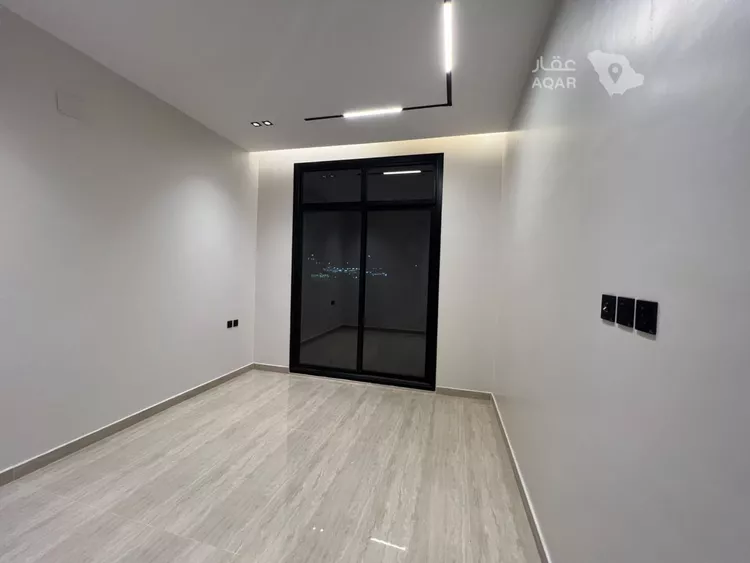 فيلا للبيع في شارع خارجة بن سعيد, حي الرمال, مدينة الرياض, منطقة الرياض 7