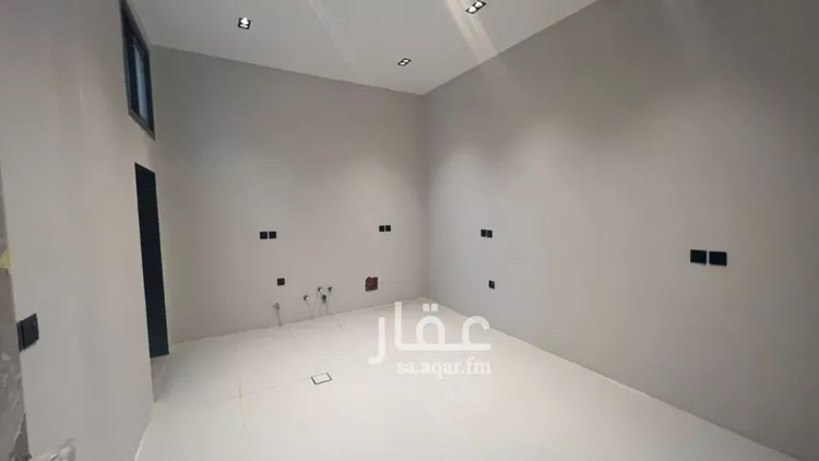 فيلا للبيع في شارع محمد عبد الرحمن, حي المعيزيلة, مدينة الرياض, منطقة الرياض 13