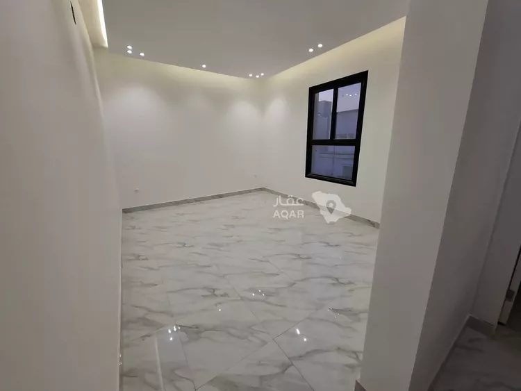 Floor for Sale in Riyadh Al Qadisiyah 14