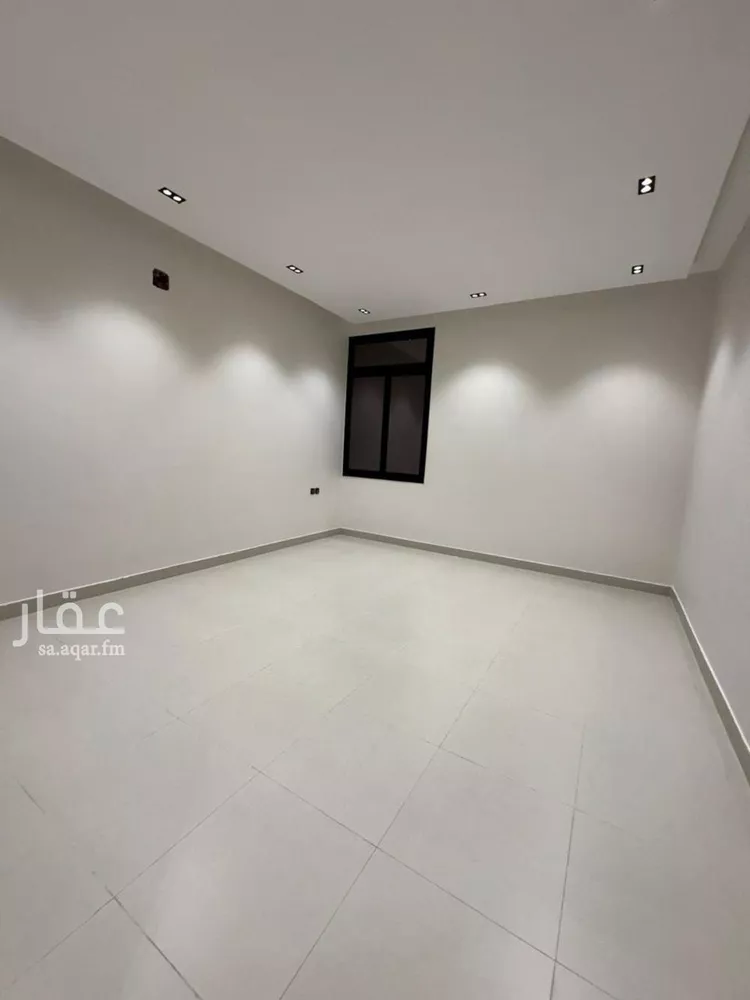 دور للبيع في شارع جبل الصفاح, حي الخليج, مدينة الرياض, منطقة الرياض 8