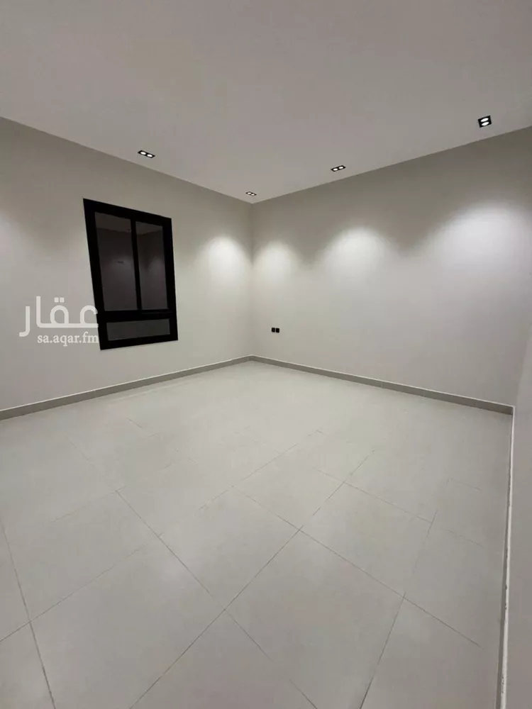 دور للبيع في شارع جبل الصفاح, حي الخليج, مدينة الرياض, منطقة الرياض 17