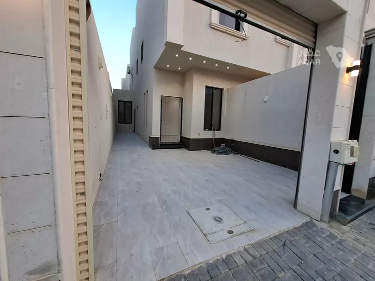 دور للبيع في شارع وادي رماه, حي القادسية, مدينة الرياض, منطقة الرياض