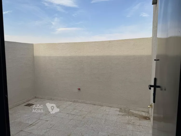 فيلا للبيع في شارع أحمد بن يزيد بن بقي, حي العارض, مدينة الرياض, منطقة الرياض 14
