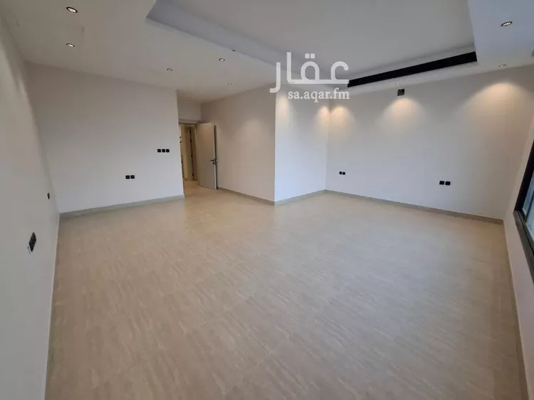 فيلا للبيع في شارع علي بن عبدالكريم, حي إشبيلية, مدينة الرياض, منطقة الرياض 15