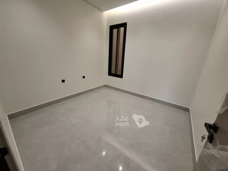 Floor for Sale in Riyadh Al Janadriyah 15