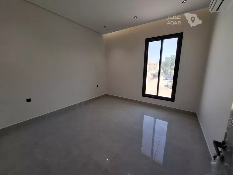 Floor for Sale in Riyadh Al Janadriyah 16