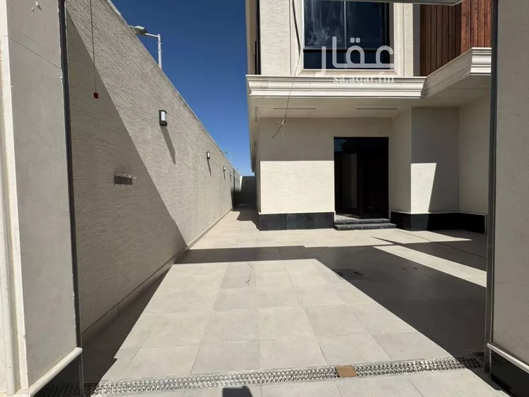 فيلا للبيع في شارع يحيى العصامي, حي الرمال, مدينة الرياض, منطقة الرياض صورة 2