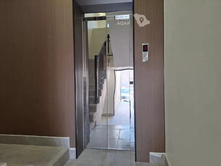 Floor for Sale in Riyadh Al Janadriyah صورة 3