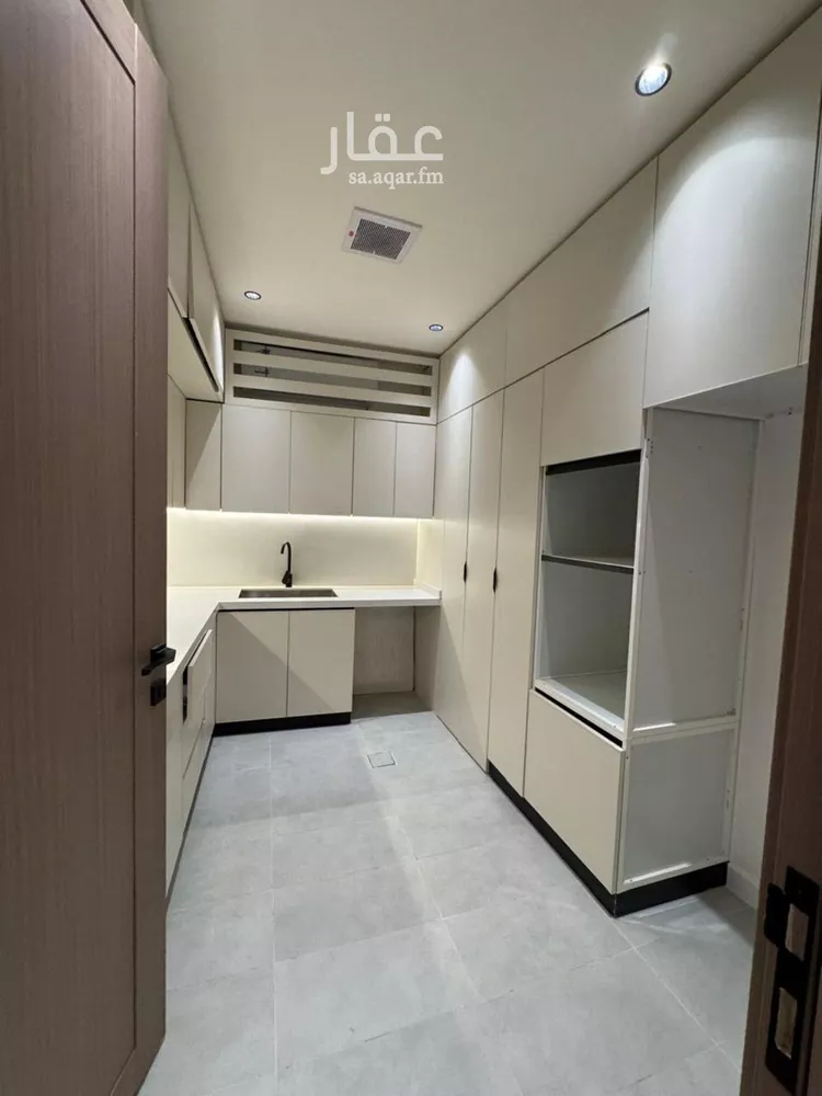 دور للبيع في شارع محمد البجلي, حي النرجس, مدينة الرياض, منطقة الرياض صورة 4