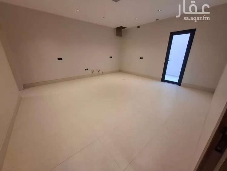 فيلا للبيع في شارع عثمان الشمري, حي الرمال, مدينة الرياض, منطقة الرياض صورة 4