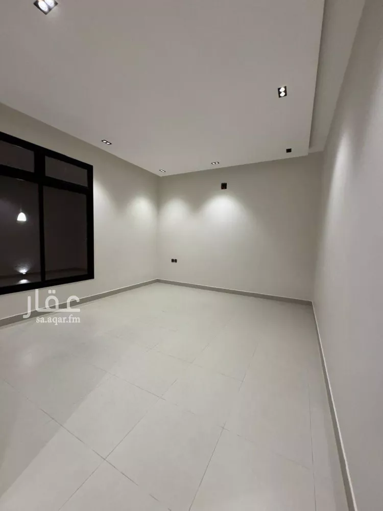 دور للبيع في شارع جبل الصفاح, حي الخليج, مدينة الرياض, منطقة الرياض 7