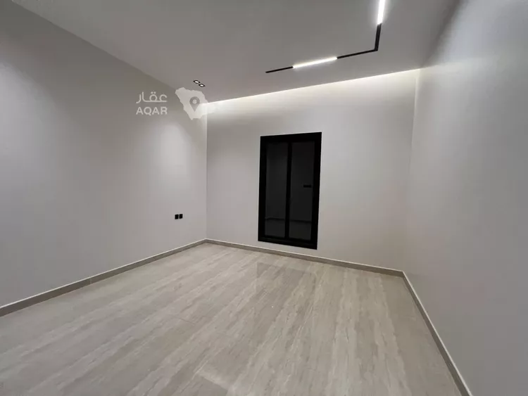فيلا للبيع في شارع خارجة بن سعيد, حي الرمال, مدينة الرياض, منطقة الرياض 9