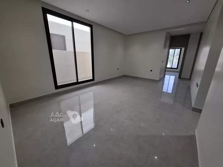 Floor for Sale in Riyadh Al Janadriyah 8