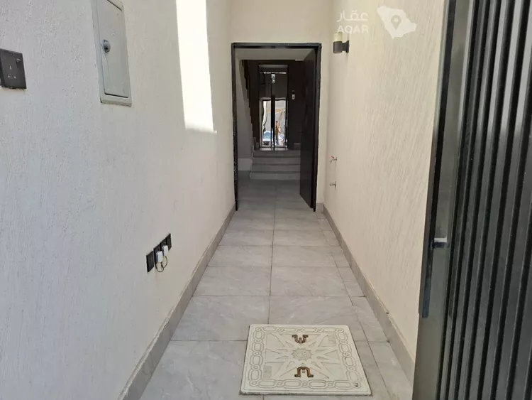 Floor for Sale in Riyadh Al Janadriyah صورة 2