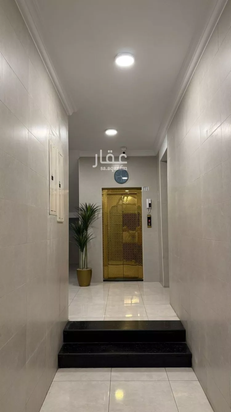 عمارة للبيع في شارع الثالث عشر, حي الثقبة, مدينة الخبر, المنطقة الشرقية 8