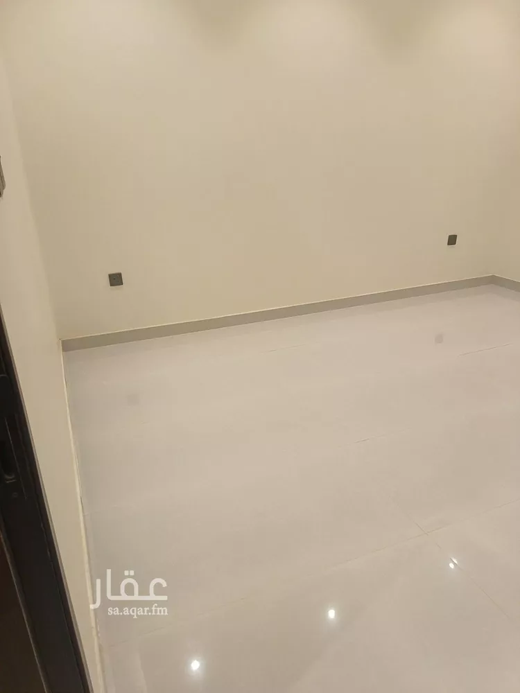 فيلا للبيع في شارع سكاكا, حي الصواري, مدينة الخبر, المنطقة الشرقية 12