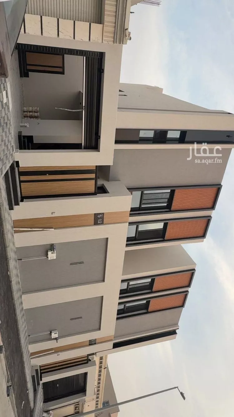 فيلا للبيع في شارع المطيرفي, حي الصواري, مدينة الخبر, المنطقة الشرقية صورة 2