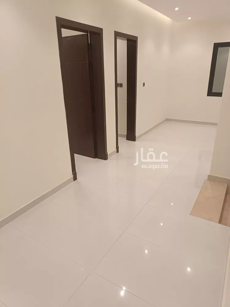 فيلا للبيع في شارع سكاكا, حي الصواري, مدينة الخبر, المنطقة الشرقية 8